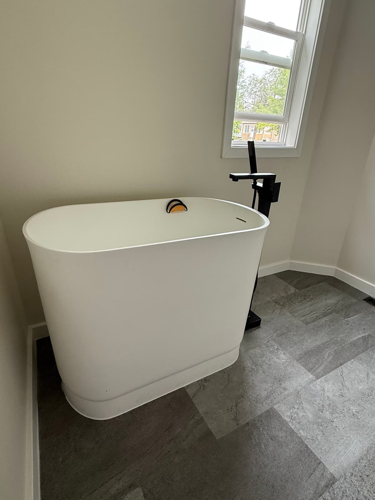 Bathrooms project 28